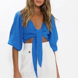 MADISON THE LABEL Miray Crop Tie Blouse